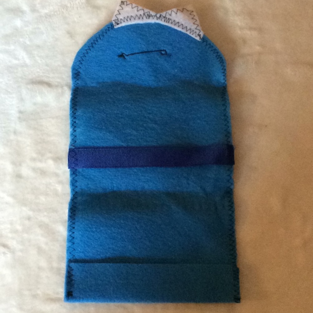 Handmade Felt Pouch Set - Picture 16 of 16